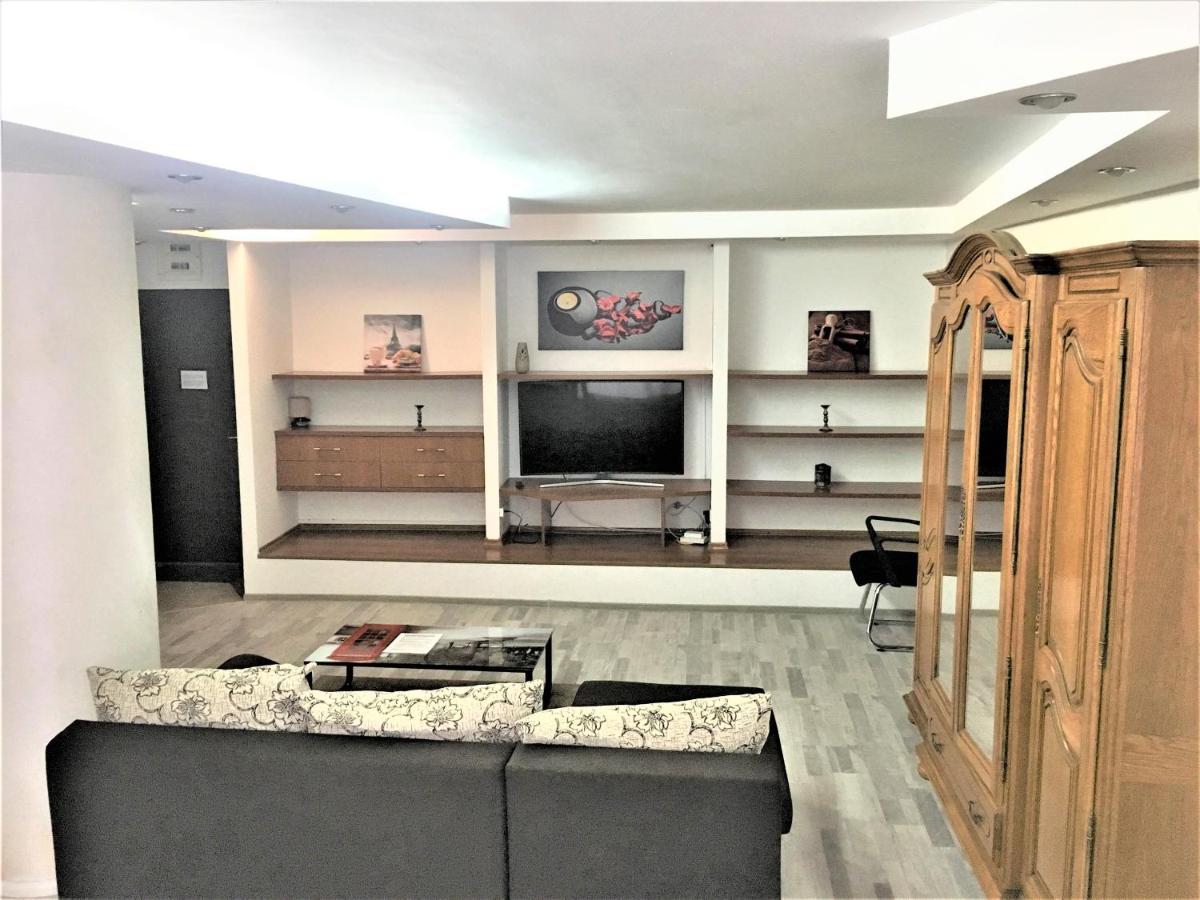Large Apartment In Ultra-Central Location Brašov Exteriér fotografie